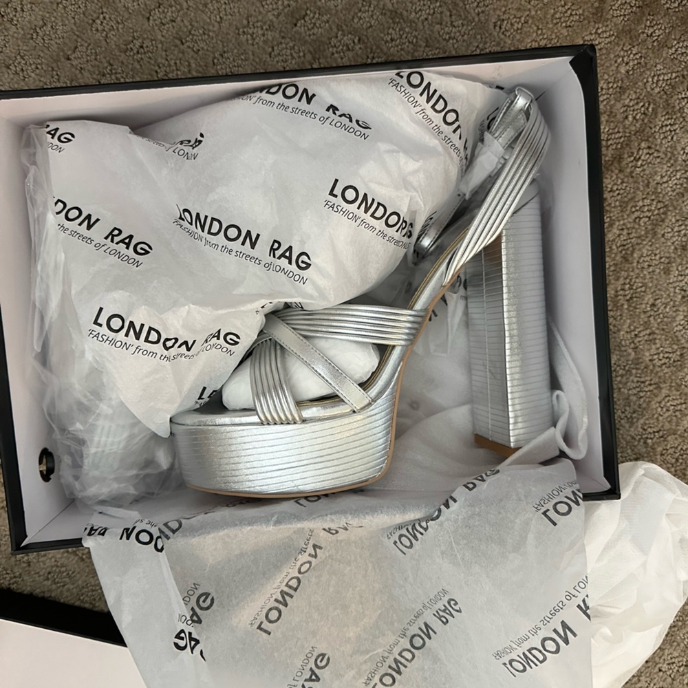 London Rag Platform Heels - Picture 3 of 6